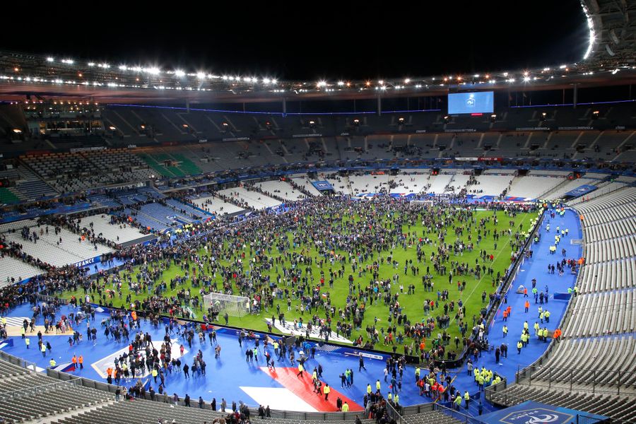 Decision Not To Evacuate Stade de France During Paris Attacks May Have Saved Many Lives