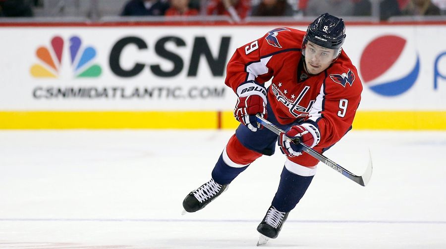 Washington Capitals Score Off The Old Hidden Puck Trick