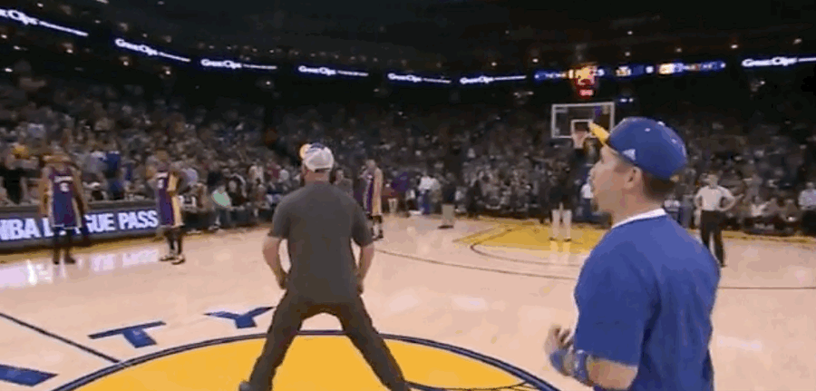 Warriors Fan Hits Shot During Timeout, Taunts Lakers Bench
