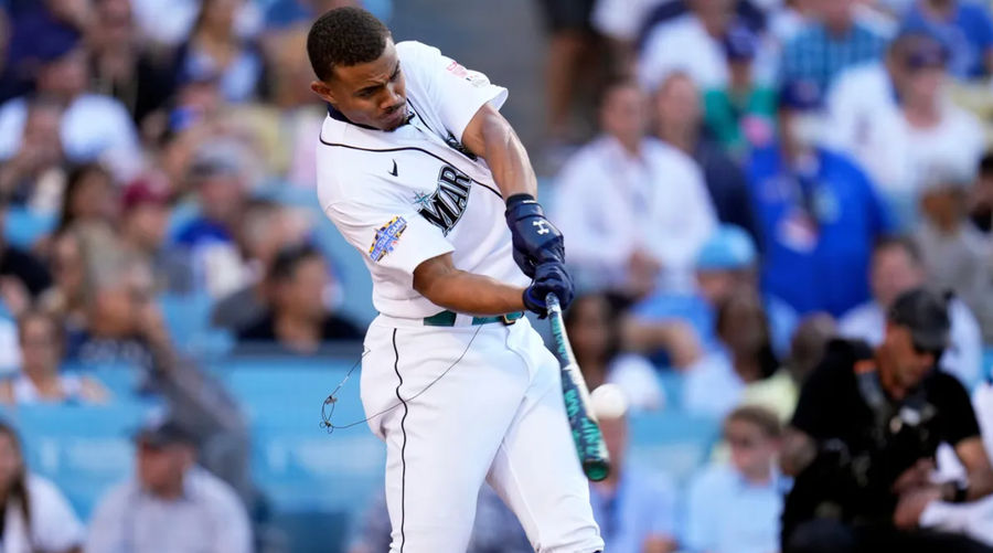 Rodriguez's swing is starting to heat up just in time for the Seattle Mariners. Photo source: Getty Images