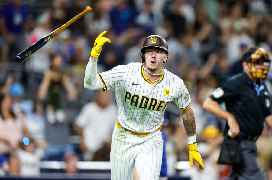 Los Padres de San Diego y los Rays de Tampa Bay tomaron caminos divergentes en la fecha límite de cambios de la MLB