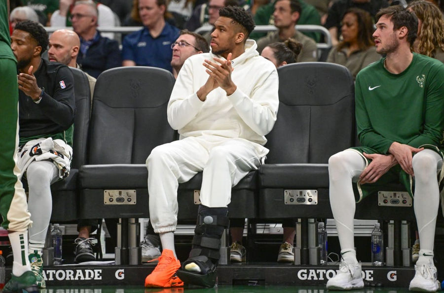 Milwaukee Bucks Snubbed by NBA Christmas Day Slate is Absolutely Disrespectful
