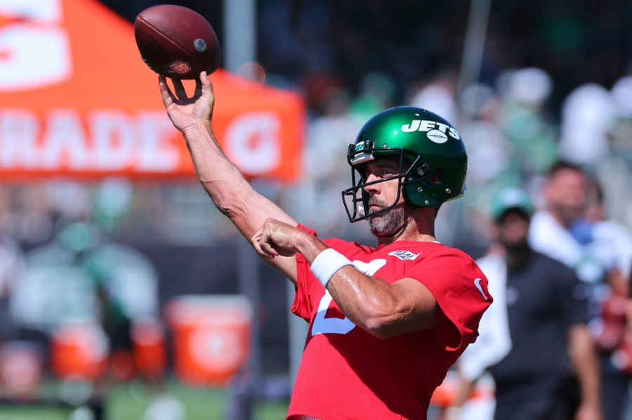 Aaron Rodgers debería retirarse después de la temporada 2024