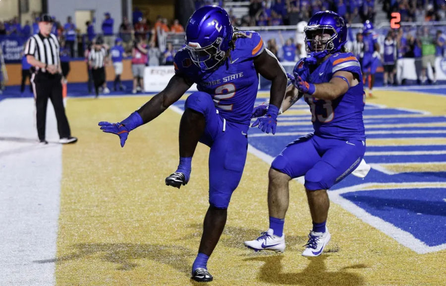 Sep 28, 2024; Boise, Idaho, USA; Boise State Broncos running back Ashton Jeanty (2) strikes the Heisman pose during the second half against the Washington State Cougars at Albertsons Stadium. Boise State defeats Washington State 45-24. Mandatory Credit: Brian Losness-Imagn Images