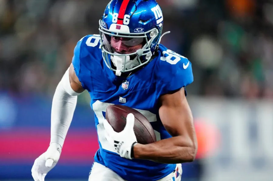 New York Giants wide receiver Darius Slayton (86) gets ready to score a touchdown during a 24-point Giants first half, Sunday, January 7, 2024. PHOTO USA Today Sports Images