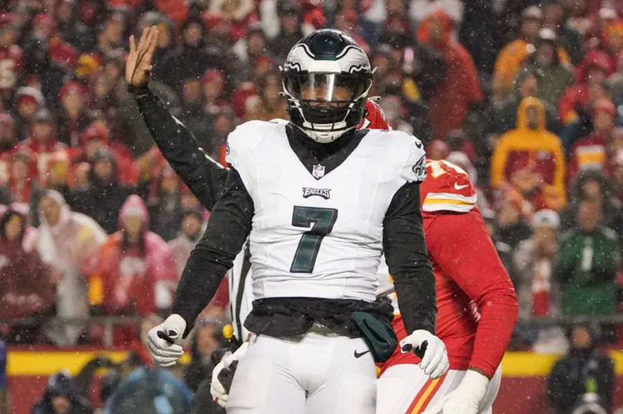 Nov 20, 2023; Kansas City, Missouri, USA; Philadelphia Eagles linebacker Haason Reddick (7) celebrates after a sack against the Kansas City Chiefs during the game at GEHA Field at Arrowhead Stadium. Mandatory Credit: Denny Medley-Imagn Images