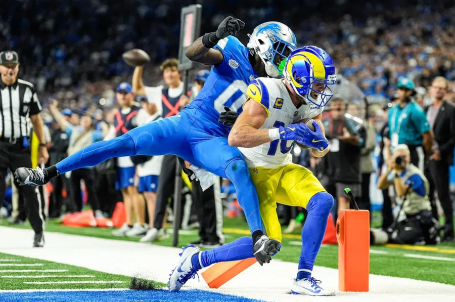 Photo USA TODAY Sports Images. Cooper Kupp catches a touchdown for the Los Angeles Rams.