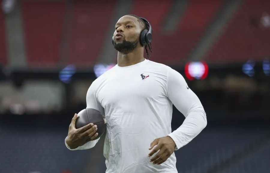 Sep 15, 2024; Houston, Texas, USA; Houston Texans running back Joe Mixon (28) warms up before the game against the Chicago Bears at NRG Stadium. Mandatory Credit: Troy Taormina-Imagn Images