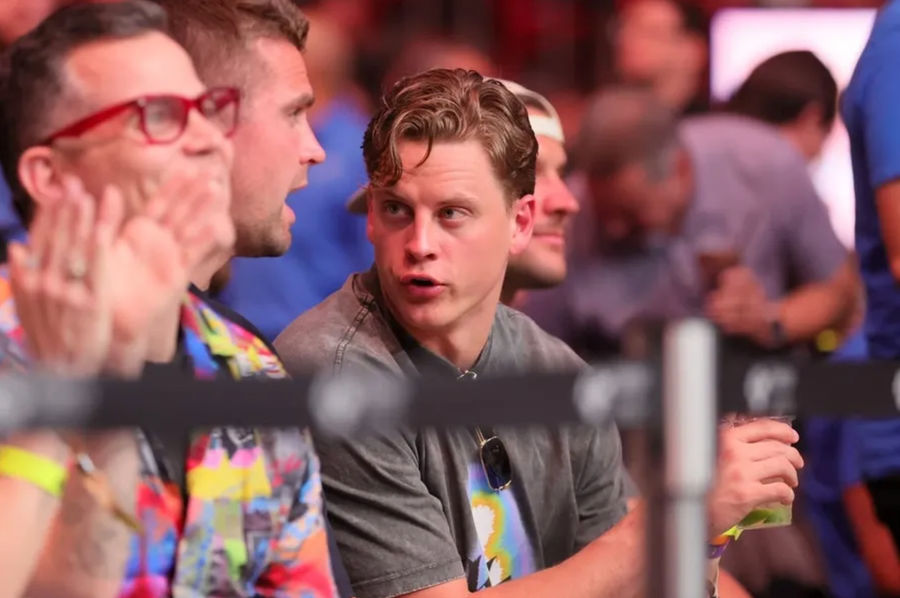 Mar 9, 2024; Miami, Florida, USA; Cincinnati Bengals quarterback Joe Burrow watches the fight between Jack Della Maddalena and Gilbert Burns during UFC 299 at Kayesa Center. credits: Sam Navarro-USA TODAY Sports