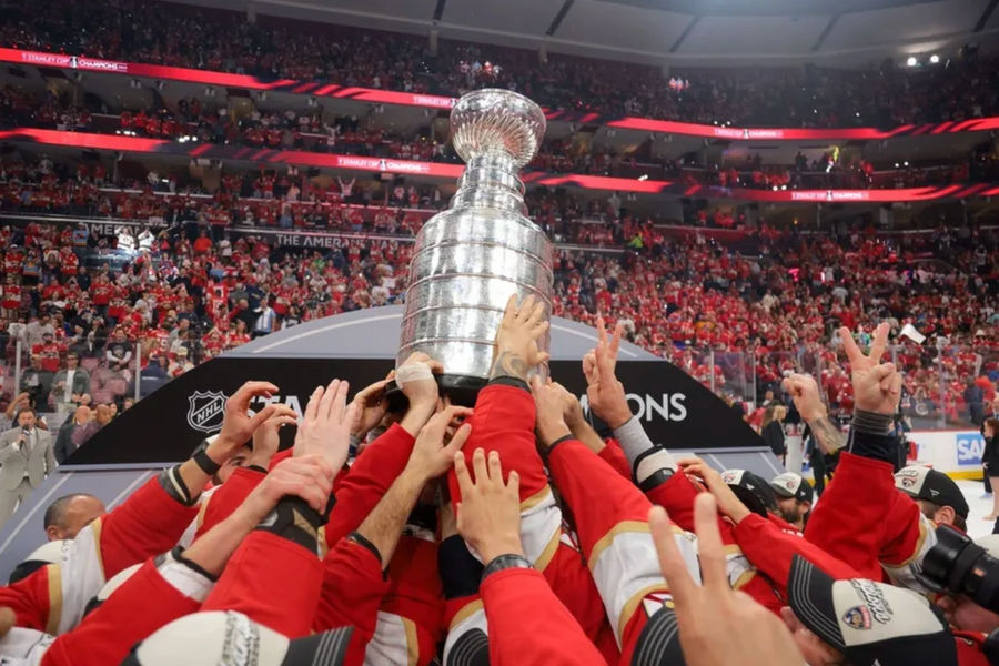 ¿Conseguirán los Panthers un tricampeonato consecutivo o podrán los Edmonton Oilers finalmente abrirse paso en 2026?