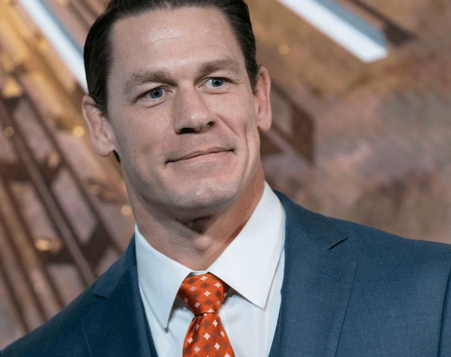 John Cena se rinde mientras el Universo WWE celebra el ascenso de las Superestrellas de NXT