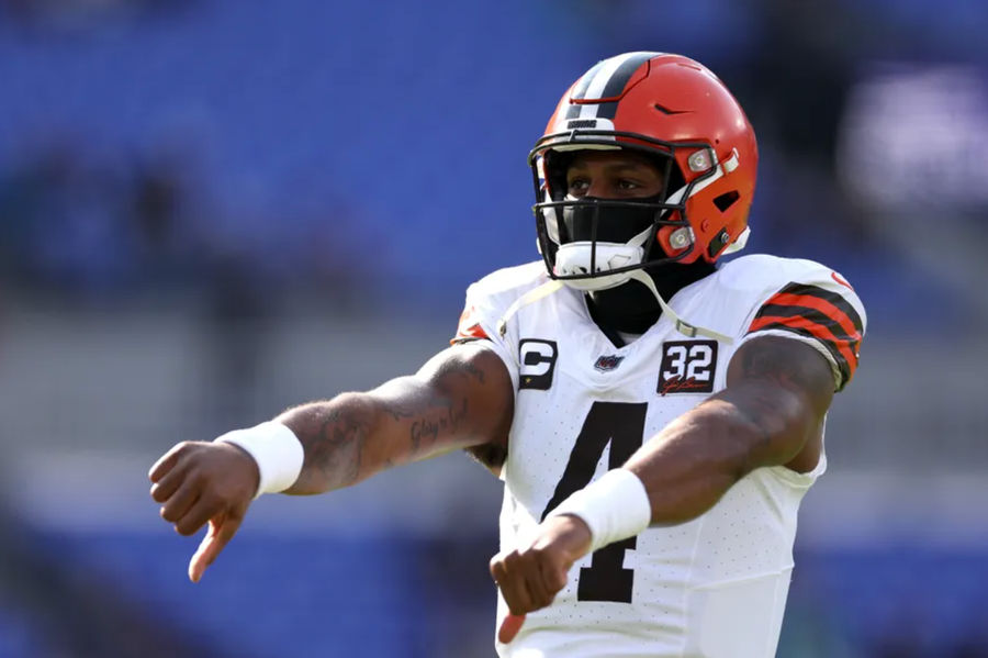 El posible regreso de Deshaun Watson encabeza la polémica en torno al quarterback de los Browns.