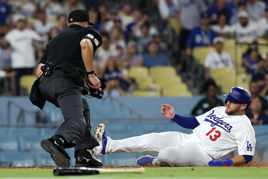 Reds vs. Dodgers Prediction: Why the Dodgers Run Line Is Tuesday’s Best Bet