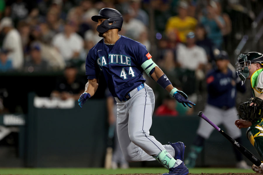 Palpites de especialistas em apostas da MLB para sábado, 12 de setembro, com a intensificação da disputa pelos playoffs.