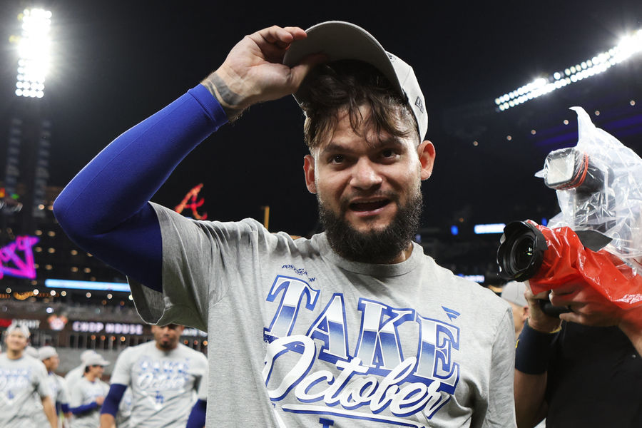 Dodgers Advance Despite Their Bats Going Ice Cold Against Braves