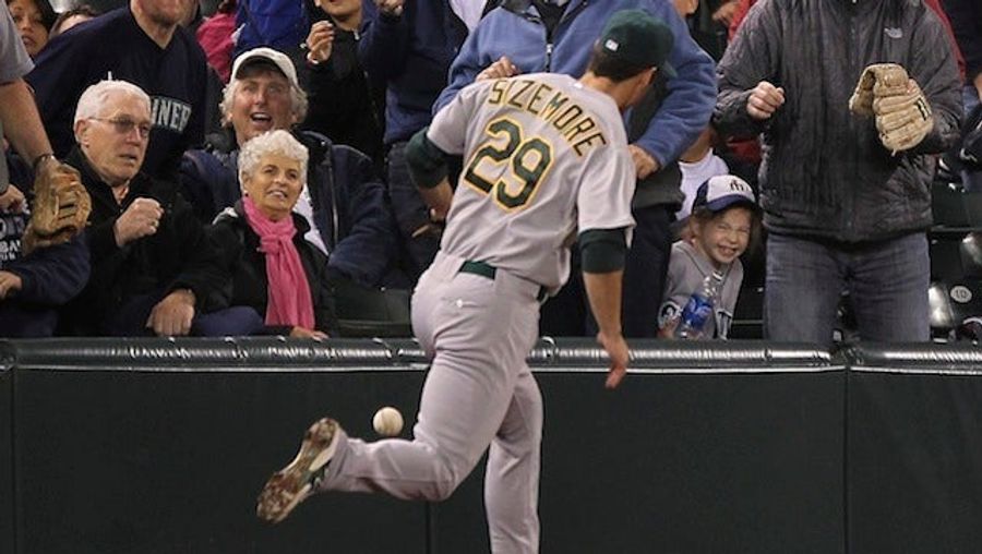 Scott Sizemore&#39;s Wife Says She &quot;Might Go Barf&quot; In MLB&#39;s First Twitter Meltdown Of The Season