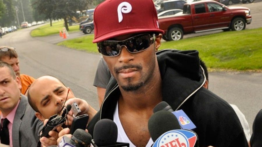 Plaxico Burress Wants To Be An Eagle, Because Of Course He Does