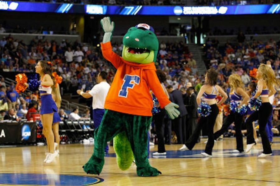 Florida Fans Distribute Cheering Cheat Sheets, Kentucky Wins Anyway