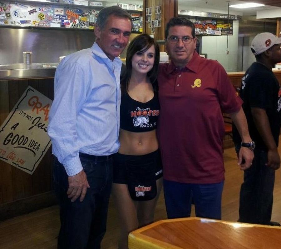 Dan Snyder And Mike Shanahan Fly To Waco, Immediately Go To Hooters