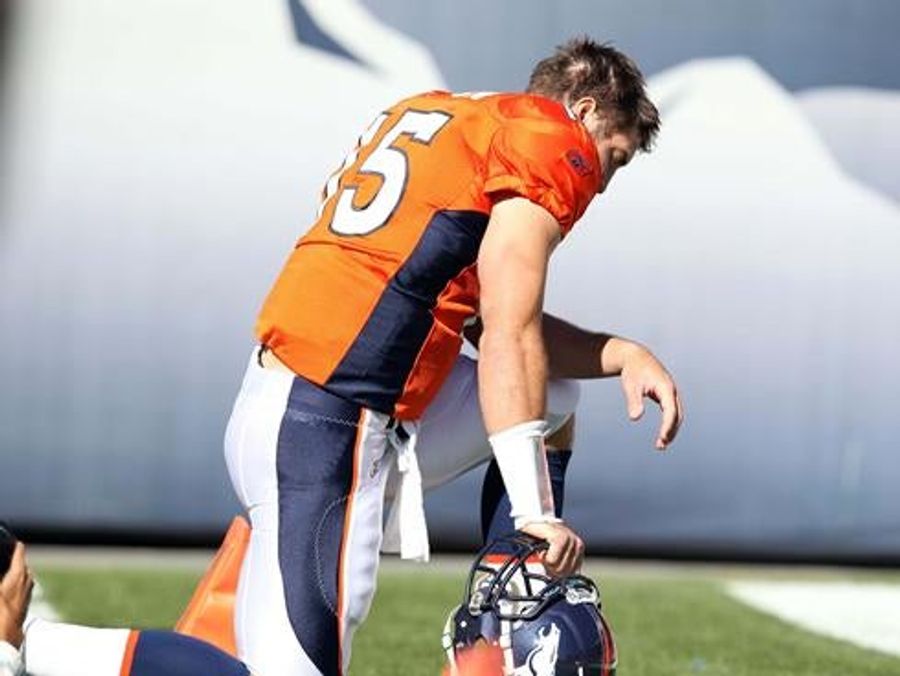 Pat Robertson: Because The Broncos Disrespected Tebow, They Deserve A Peyton Injury