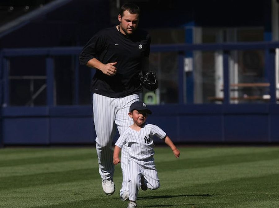 Joba Chamberlain's Freak Trampoline Accident Is Just Like Brien Taylor Getting In A Bar Fight