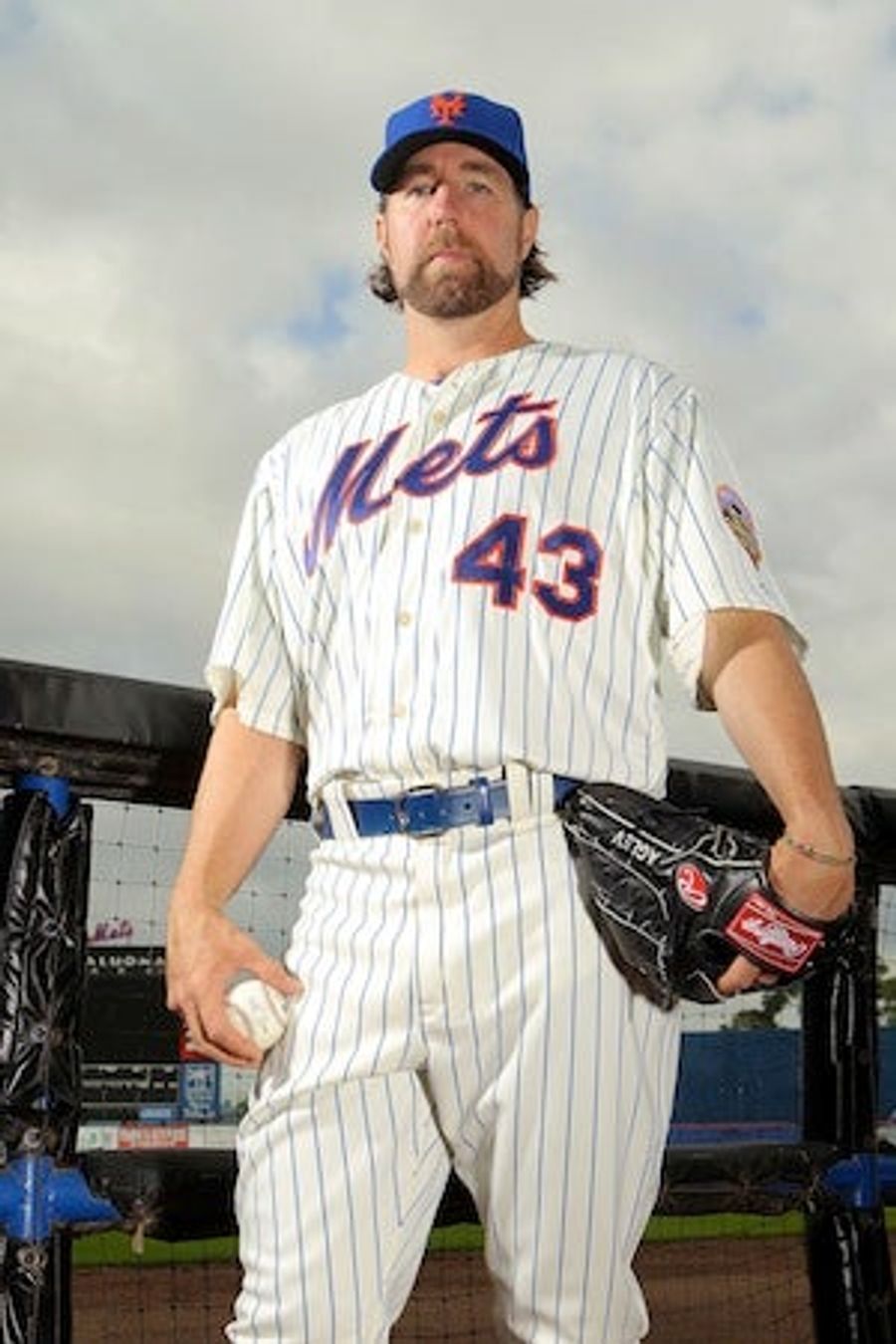 After Signing A $7.8-Million Contract With The Mets, R.A. Dickey Bought A Minivan He Calls "The Millenium Falcon"