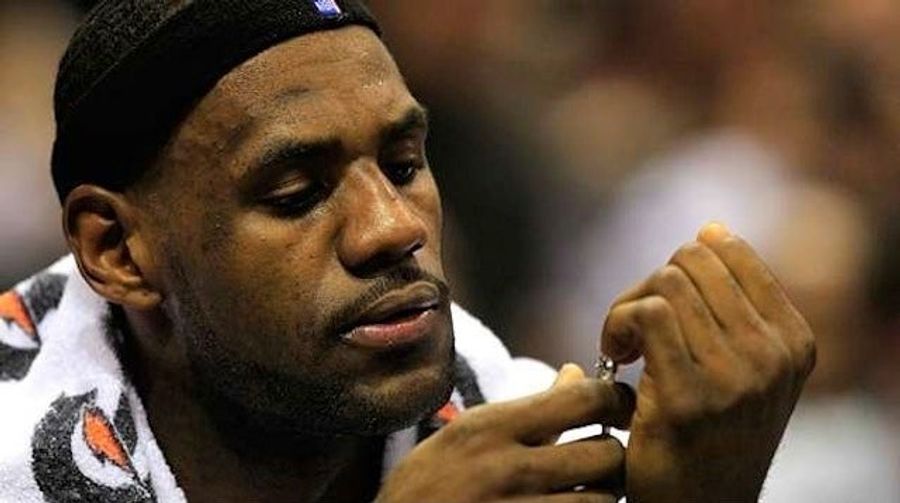 LeBron Dislocates Ring Finger
