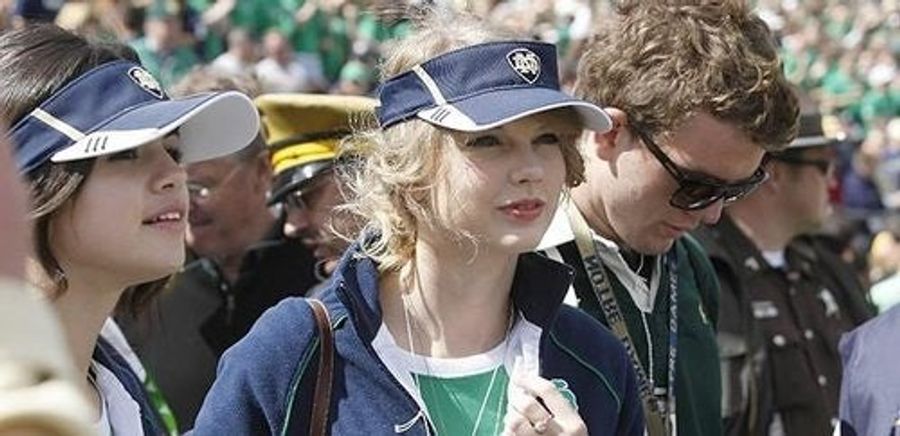 Two Pop Queens <3 Notre Dame. Great.