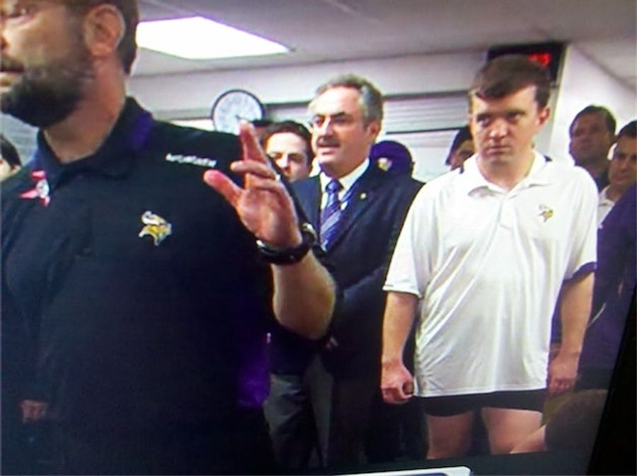 BREAKING: No-Pants Guy In Vikings Organization Is Not Dennis Polian, Polian&#39;s Attorney Says