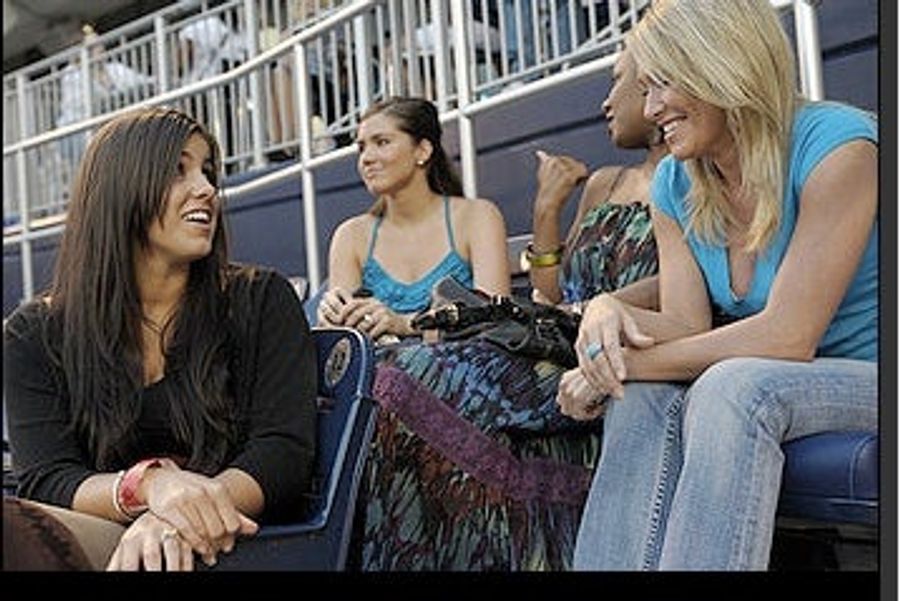 Even The Wives Of Nationals Players Are Miserable This Year