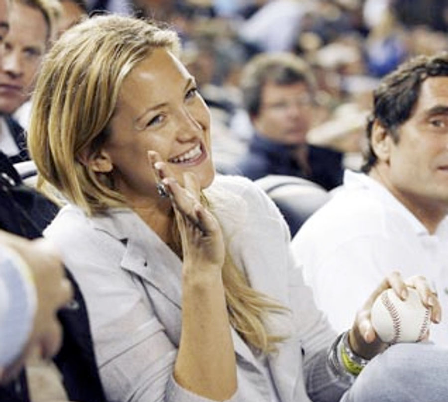 A-Rod, Kate Hudson: Neckin'