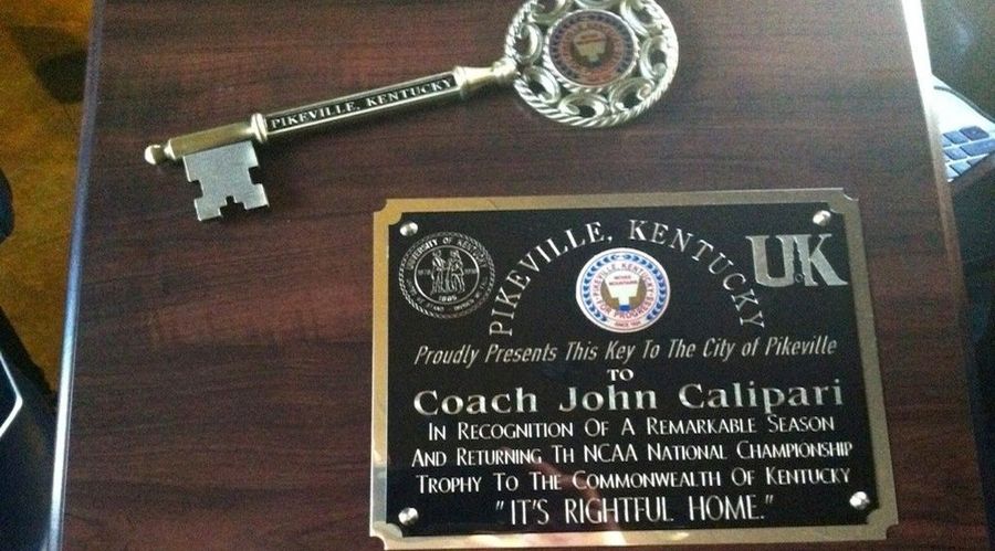 John Calipari Received The Key To The City, And The Plaque Has Typos In The Words &quot;The&quot; And &quot;Its&quot;