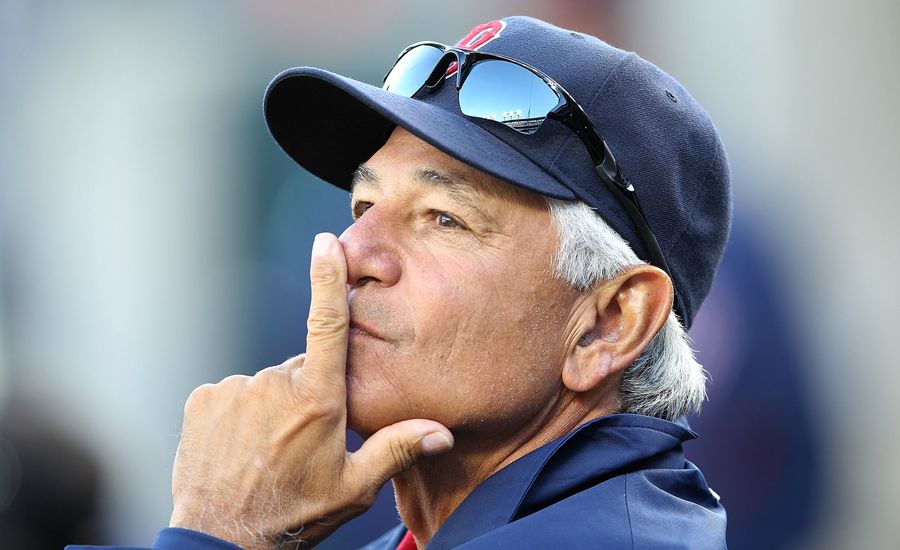 Boston Paper Already Declares Red Sox Clubhouse Mutiny