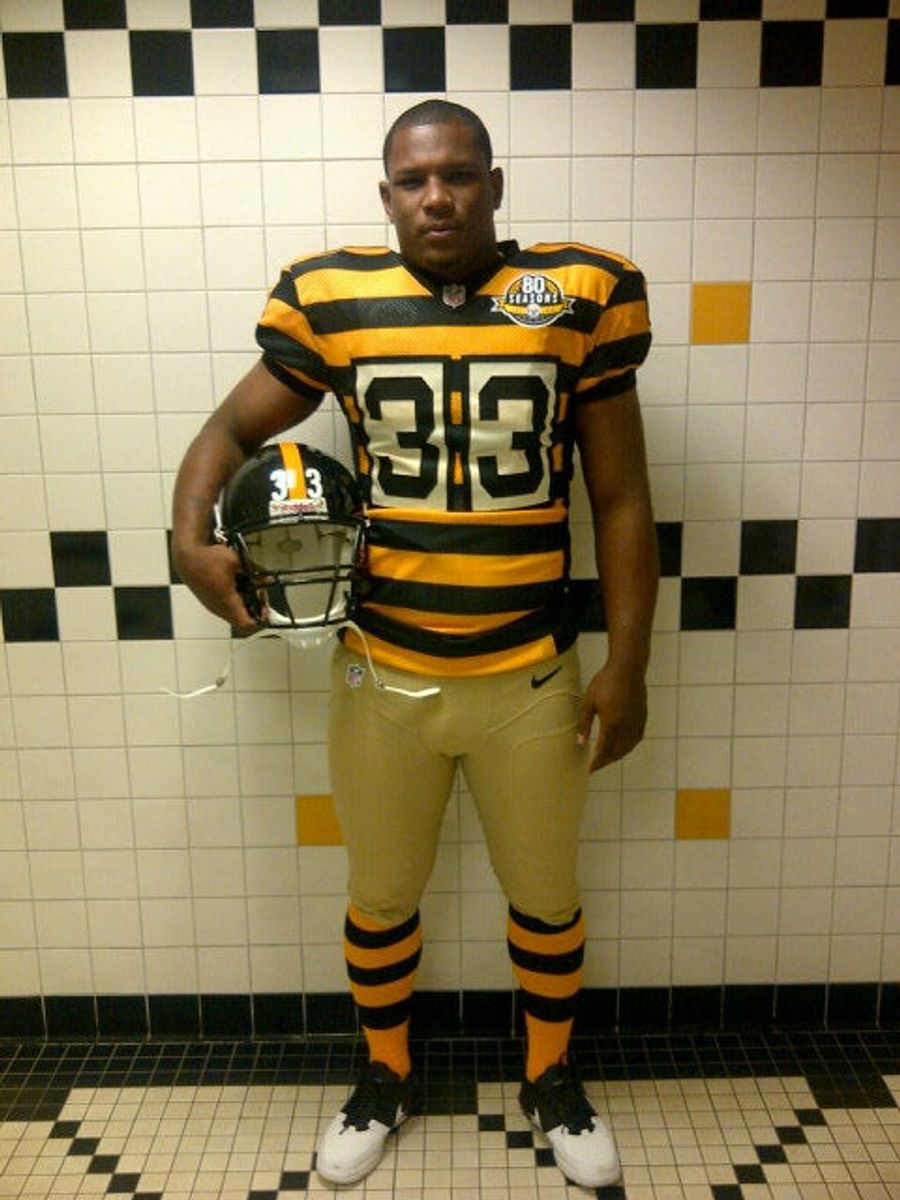 Isaac Redman Appears Nonplussed With The Steelers' New Retro Uniforms