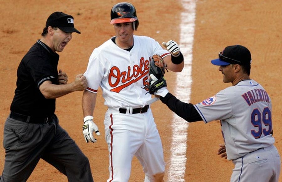 Better Know An Umpire: Vic Carapazza