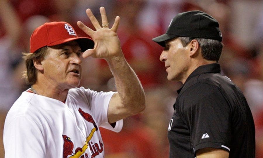 Better Know An Umpire: Angel Hernandez
