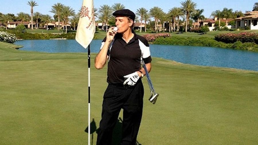 "Singer Michael Bolton Hits Hole-In-One," Writes Man Who Hired Sarah Phillips