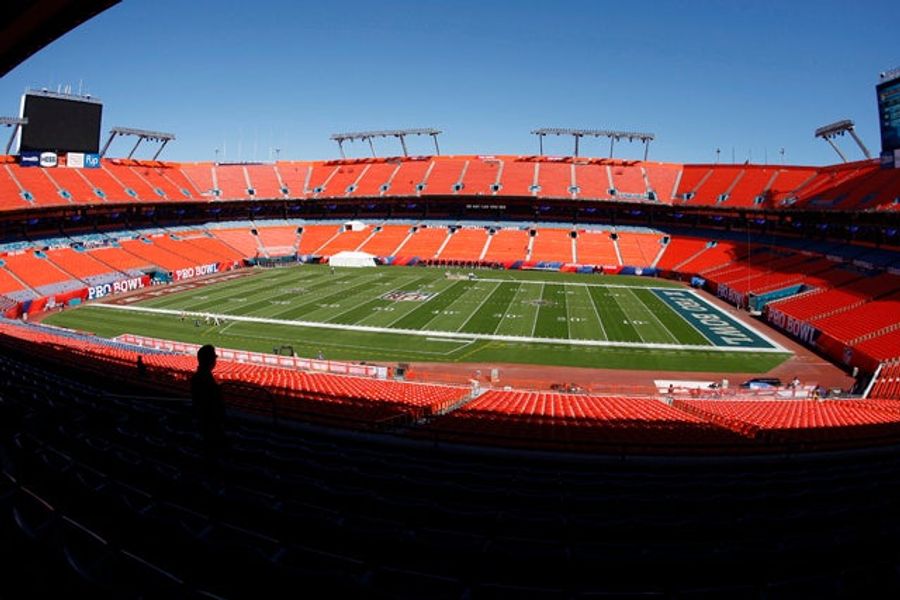 The Miami Dolphins Are Looking For A Few Good Grease Porters