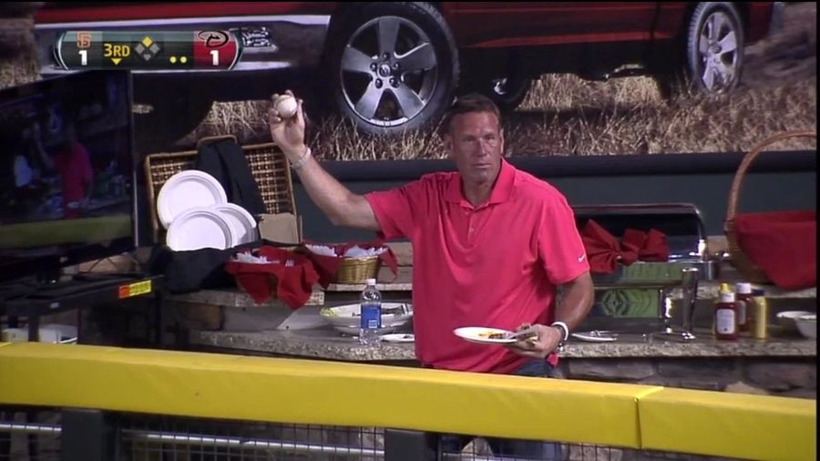 Dan Majerle Caught An Automatic Double At Tonight&#39;s Diamondbacks Game
