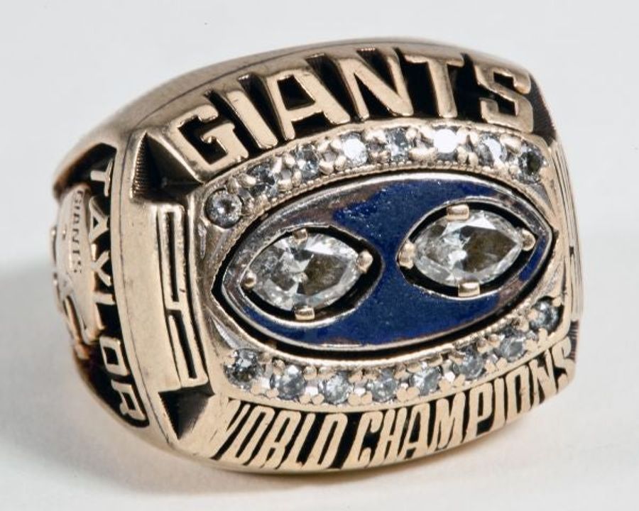 Hookers Aren't Free, So Lawrence Taylor Is Auctioning Off One Of His Super Bowl Rings