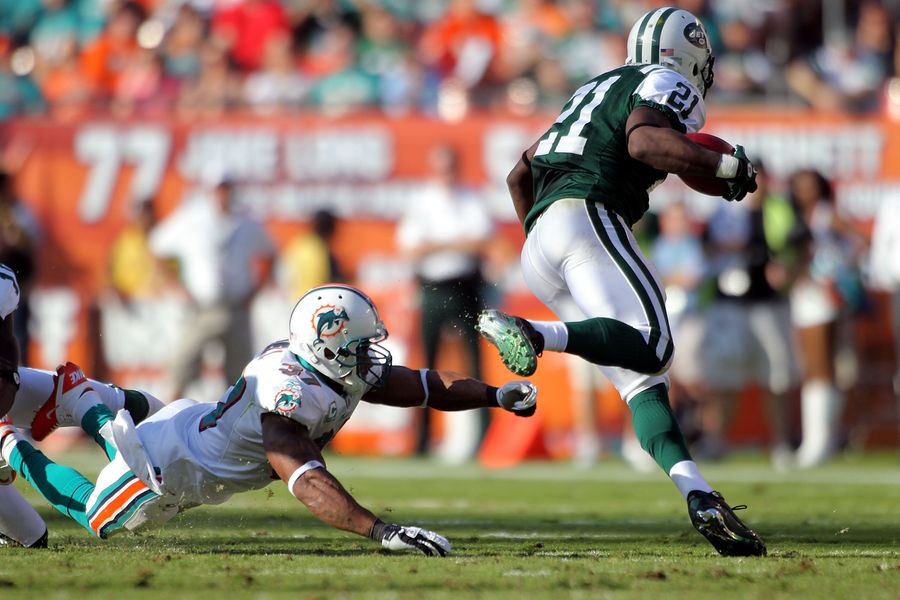 LaDainian Tomlinson Is "95 Percent Retired"