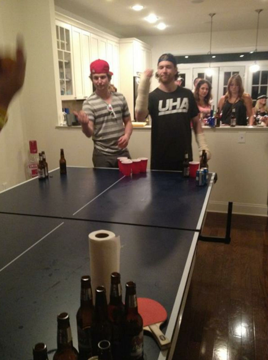 Claude Giroux Played Beer Pong With Casts On Both Wrists