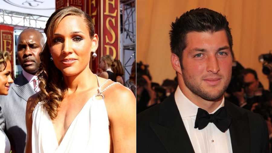 The Jets Taunted Tebow By Screaming "Lolo! Lolo!" When He Walked Into The Locker Room Today