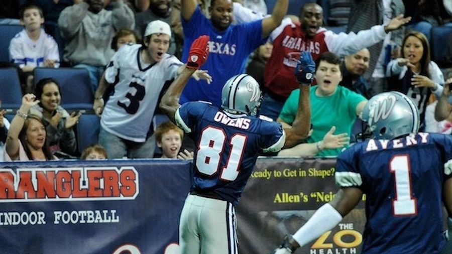Why Did Terrell Owens <i>Really</i> Get Cut By His Indoor Football Team?