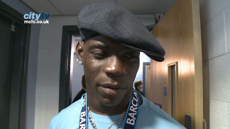 Mario Balotelli Does Thing