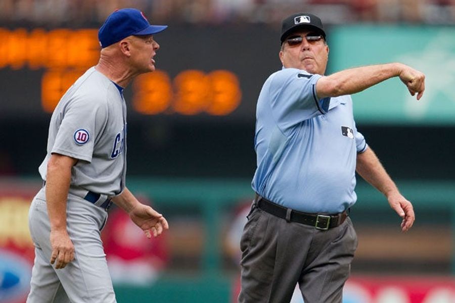 Better Know An Umpire: Derryl Cousins