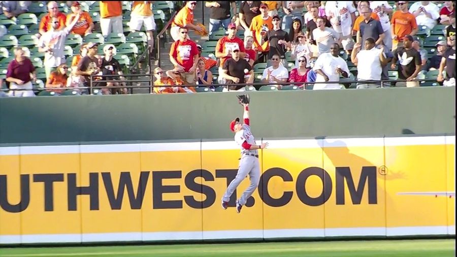 Mike Trout Continues To Do Ridiculous, Impossible Baseball Things