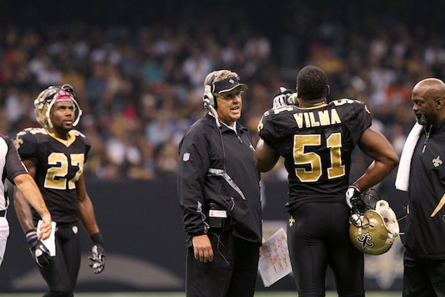 Jonathan Vilma Alleges Former Assistant Coach Fabricated Evidence In Bounty Probe In Newly Filed Lawsuit Against NFL