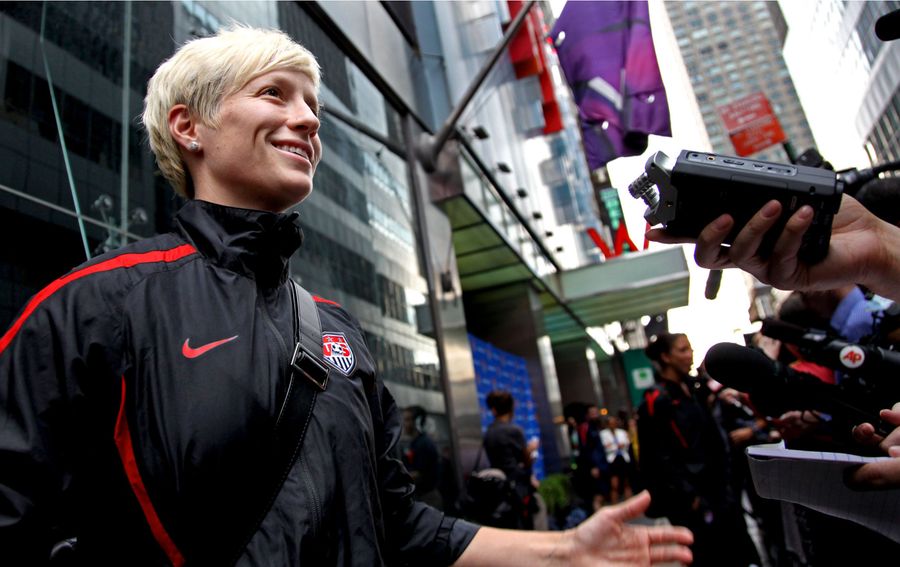 "I'm Gay," Says Megan Rapinoe. "That's Nice," Says Everyone.