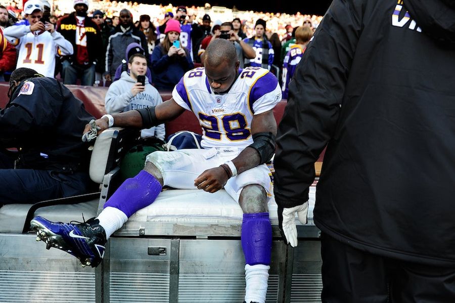 Adrian Peterson Reportedly Shoved Off-Duty Cop Working Security At Night Club